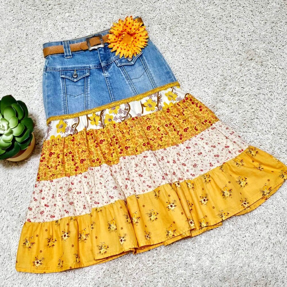 Skirt. Denim Yellow Multi Tiered Floral Patchwork. Upcycled. Girls Size 6. GUC.